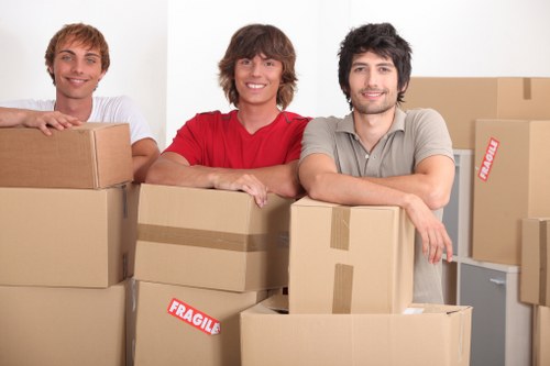 Dependable West Kensington man with van assisting with a smooth move