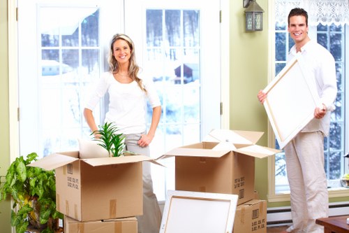 Different moving truck service options for Westkensington moves